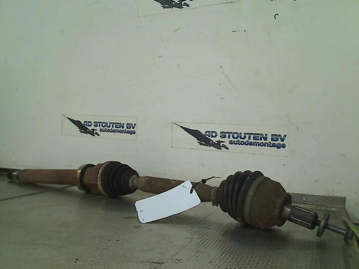 Aandrijfas Rechts Voor Volvo V50 (MW) 2006 T051201, Auto-onderdelen, Transmissie en Toebehoren, Volvo, Gebruikt