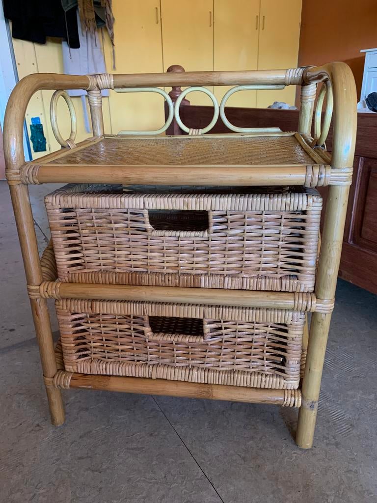 Vintage boho rotan kastje nachtkastje, Ophalen, 1 of 2 laden, 50 tot 100 cm, Zo goed als nieuw