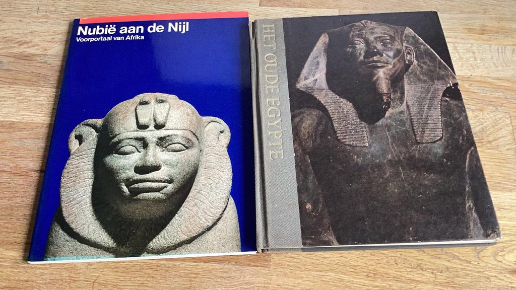 2 boeken over Egypte uit 1965 en 1979. het oude Egypte en, Ophalen of Verzenden, 14e eeuw of eerder, Gelezen, Afrika