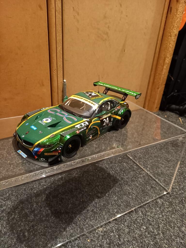 Bmw z4 gt3 minichamps 1:18, Hobby en Vrije tijd, Modelauto's | 1:18, Ophalen of Verzenden, MiniChamps