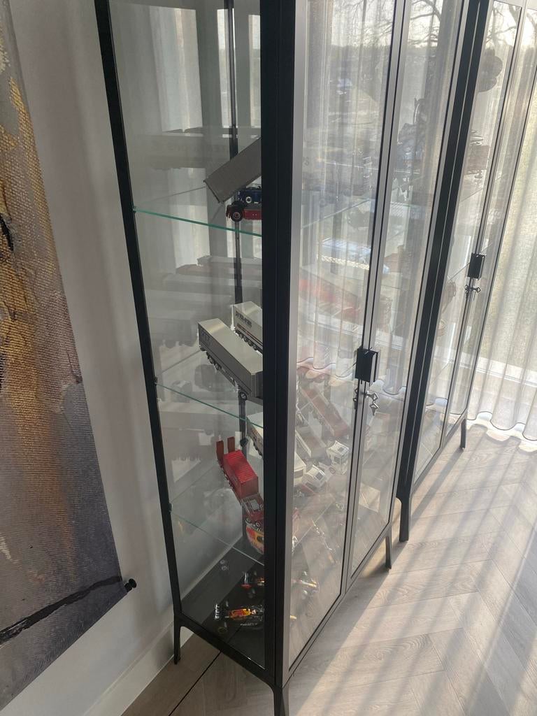 Milsbo vitrinekast - Zo goed als nieuw, Ophalen, 50 tot 100 cm, 150 tot 200 cm, 25 tot 50 cm
