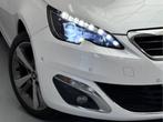 Peugeot 308 SW 1.2 PureTech Allure 2016, Panodak, Keyless, Gebruikt, 1199 cc, Met garantie (alle), 635 kg
