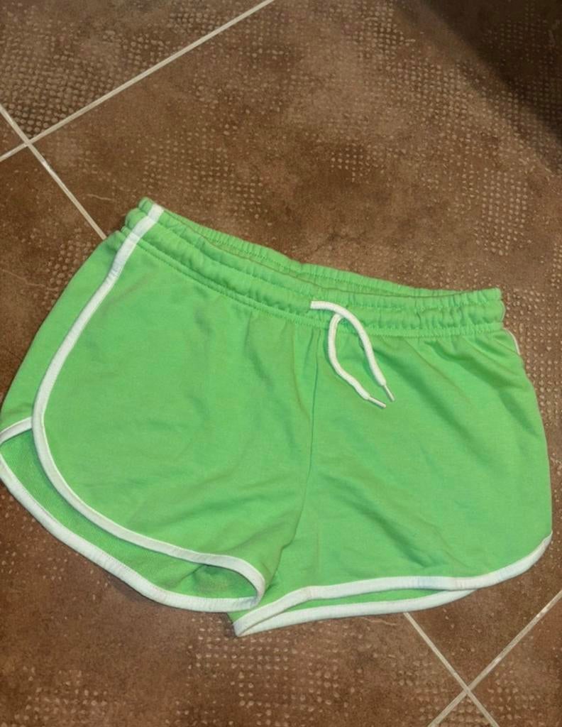 Primark korte broek maat XS, Kleding | Dames, Broeken en Pantalons, Kort, Ophalen of Verzenden, Zo goed als nieuw, Maat 34 (XS) of kleiner