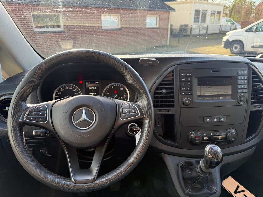 Mercedes-Benz Vito 114 CDI Extra Lang L3 climate & cruise co, Auto's, Bestelauto's, Gebruikt, Euro 6, 4 cilinders, Bedrijf