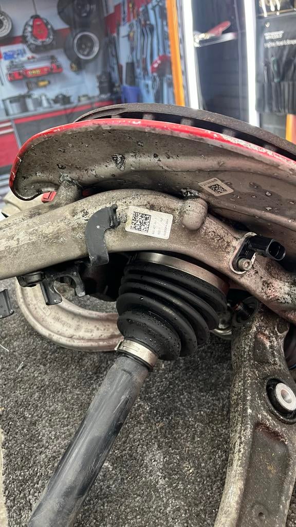 Fuseenassemblage met remklauw Audi A4 B9 / A5 F5 S-line, Auto-onderdelen, Remmen en Aandrijving, Ophalen, Gebruikt, Audi