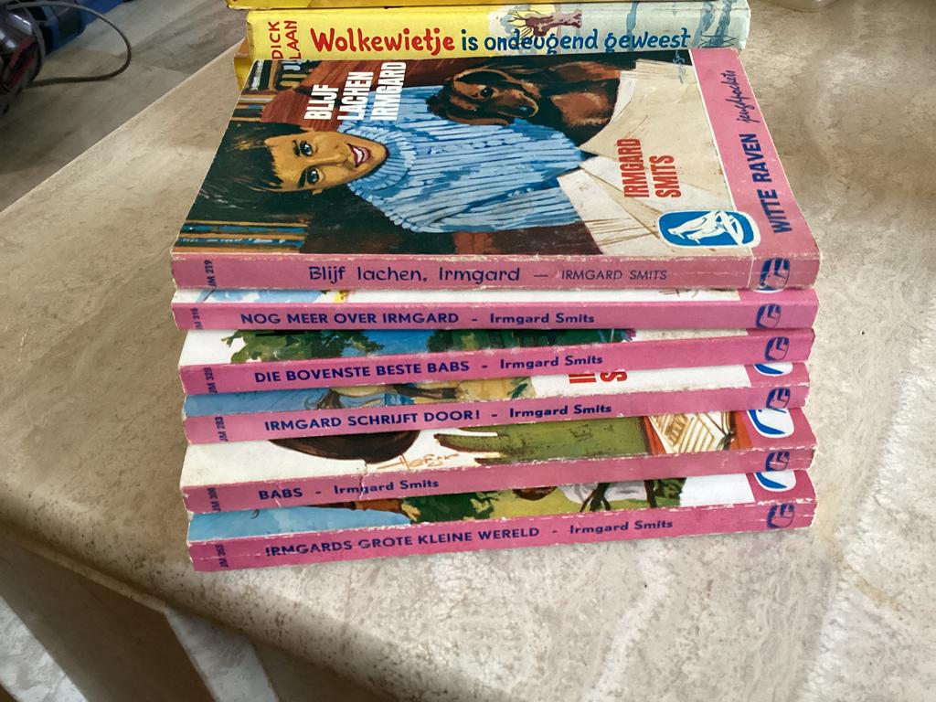 Irmgard smits jeugdpockets, Boeken, Ophalen of Verzenden, Zo goed als nieuw