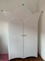 Kroonkast kledingkast kinderkamer witte kast met kroon, Kinderen en Baby's, Kinderkamer | Commodes en Kasten, Ophalen, Gebruikt