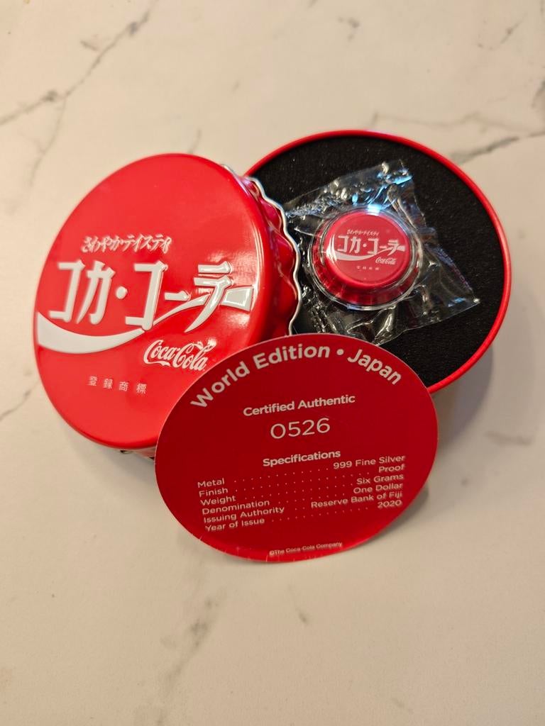 Fiji COCA-COLA Japan Logo Edition $1 zilver 2020 Bottle Cap, Ophalen of Verzenden, Nieuw