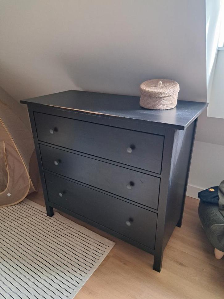 Ikea Hemnes Commode/Ladekast Zwartbruin, Huis en Inrichting, Kasten | Dressoirs, Gebruikt, 100 tot 150 cm, 50 tot 75 cm, Met lade(s)