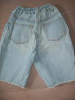 korte spijkerbroek maat 128, Broek, Meisje, Ophalen of Verzenden, Zo goed als nieuw