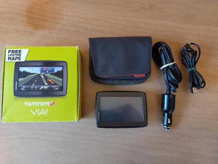 TomTom Via 130 M auto navigatie Europa (januari 2026), Auto diversen, Autonavigatie, Zo goed als nieuw, Ophalen of Verzenden