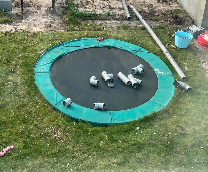BERG inground trampoline 330 cm, goede staat, Kinderen en Baby's, Speelgoed | Buiten | Trampolines, Gebruikt, Ophalen