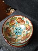 Puntgave vruchtenschaal gouda plateel, Ophalen