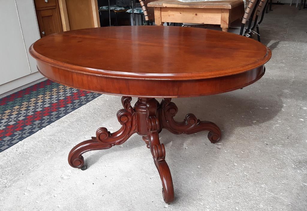 Antieke ovale eettafel, Ophalen