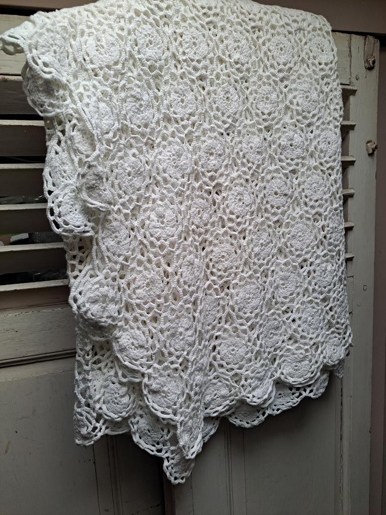 Sprei wit brocant,vintage,landelijk, Huis en Inrichting, Ophalen of Verzenden, X, X, X