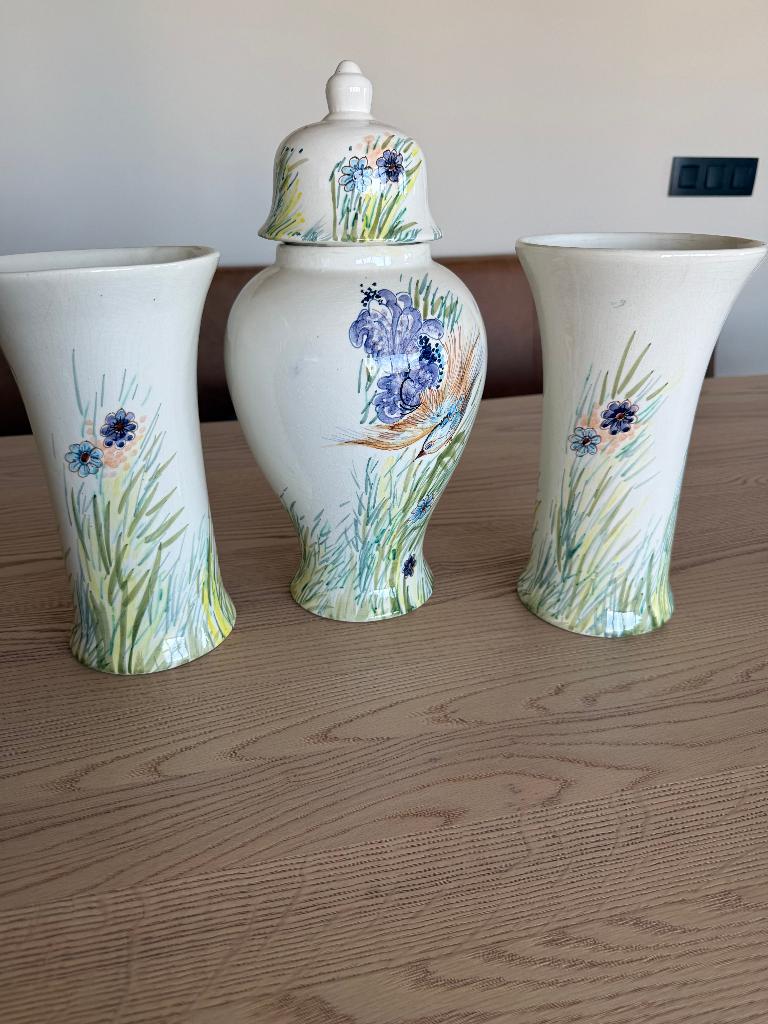 Sfeervol handbeschilderd keramiek  vintage Gouda stijl, Antiek en Kunst, Ophalen