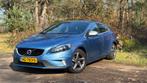 Volvo V40 D2 2.0L R-Design 2015 | Xenon | Navi | Trekhaak, Voorwielaandrijving, 4 cilinders, Blauw, Origineel Nederlands