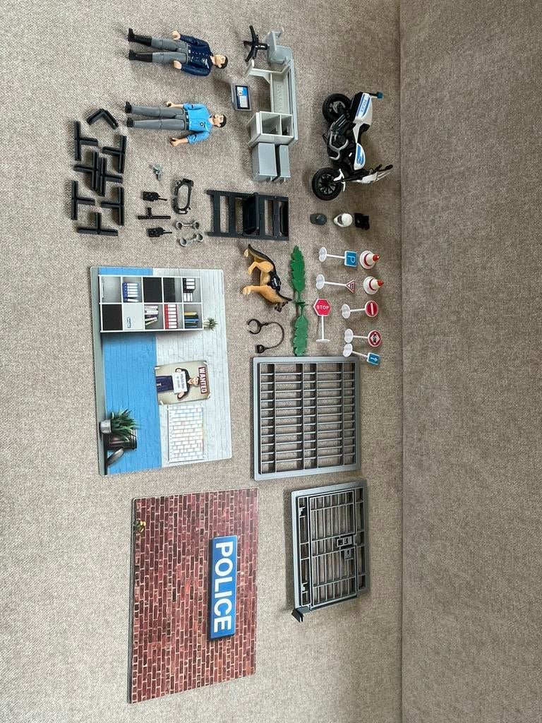 Twee Bruder politie sets met uitbreiding, Ophalen, Zo goed als nieuw