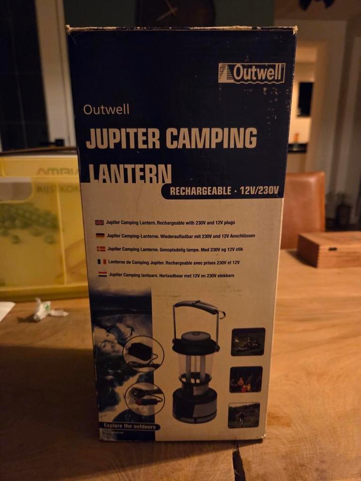 Outwell Jupiter Oplaadbare Kampeerlantaarn – Inclusief 230V/, Caravans en Kamperen, Caravan accessoires, Zo goed als nieuw, Ophalen of Verzenden