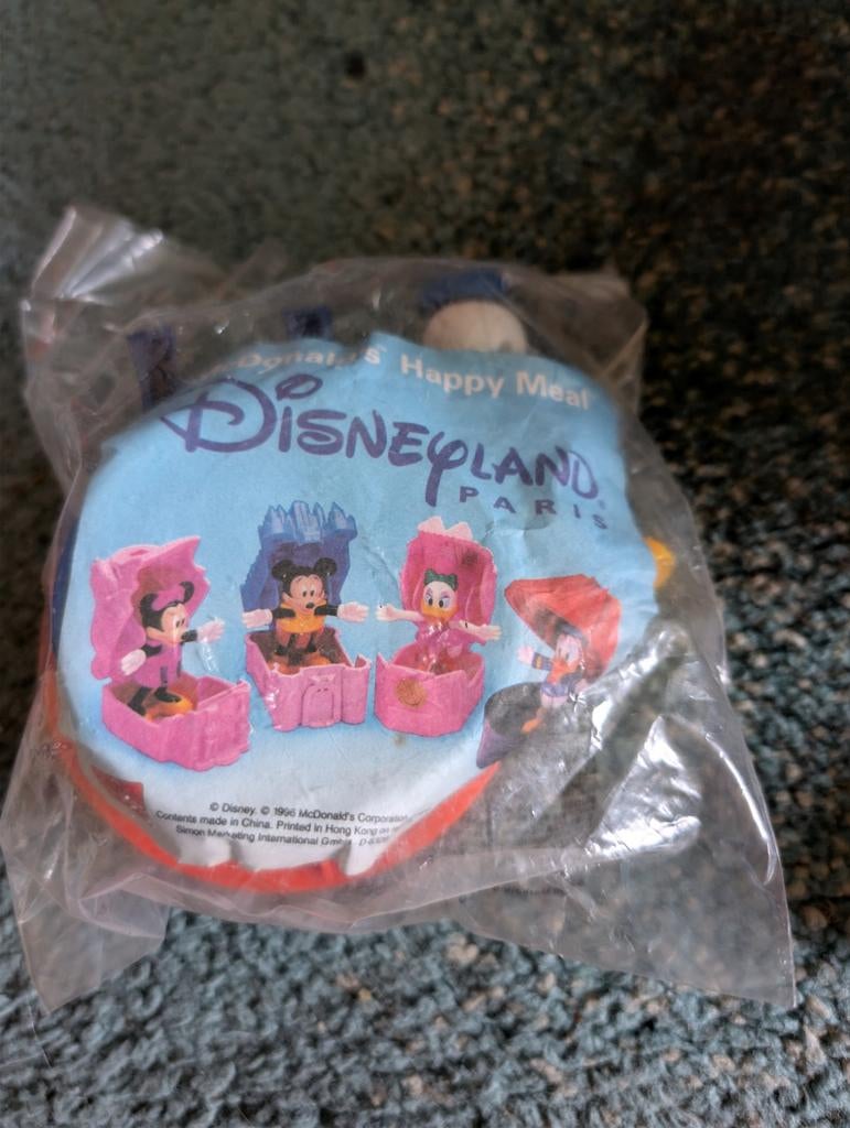 MacDonald disney Happy Meal Disneyland Parijs 1996, Ophalen of Verzenden, Donald Duck, Nieuw, Beeldje of Figuurtje