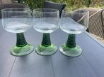 Set van 3 wijnglazen met groene voet, Antiek en Kunst, Ophalen of Verzenden