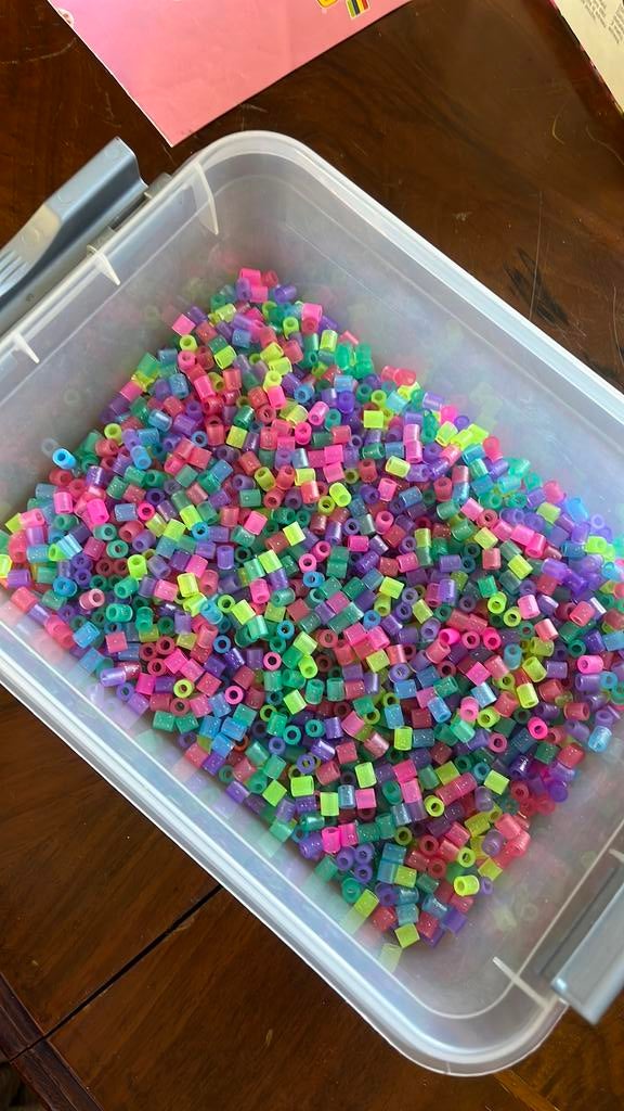 Strijkralen glitter, Ophalen of Verzenden, Zo goed als nieuw