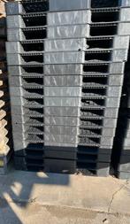 Kunststof pallets - 130x110 cm, 100 liter of meer, Ophalen, Gebruikt, Overige typen