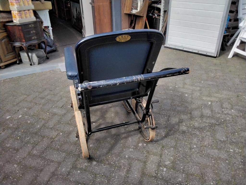 Antieke invalidewagen., Ophalen of Verzenden
