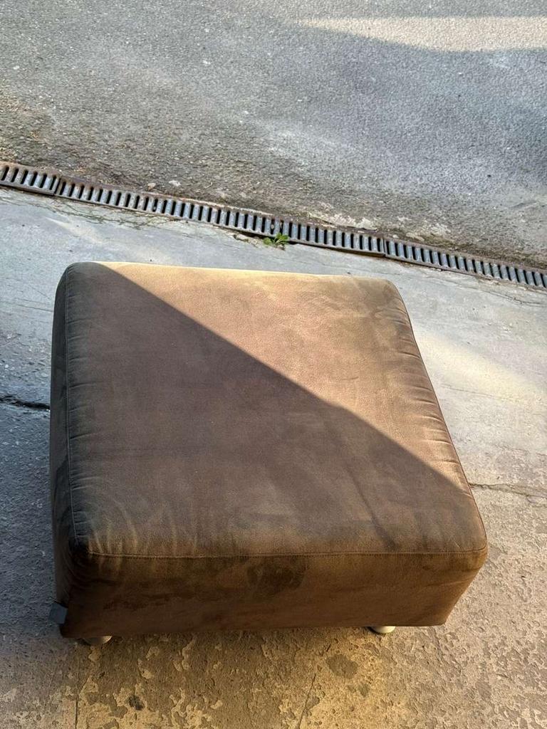 Bruine poef/voetenbank van Crack by Machalke, Ophalen, Gebruikt, Vierkant, Stof