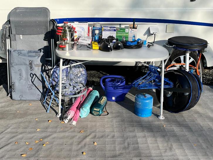 Camping uitset, Caravans en Kamperen, Kampeeraccessoires, Gebruikt, Ophalen