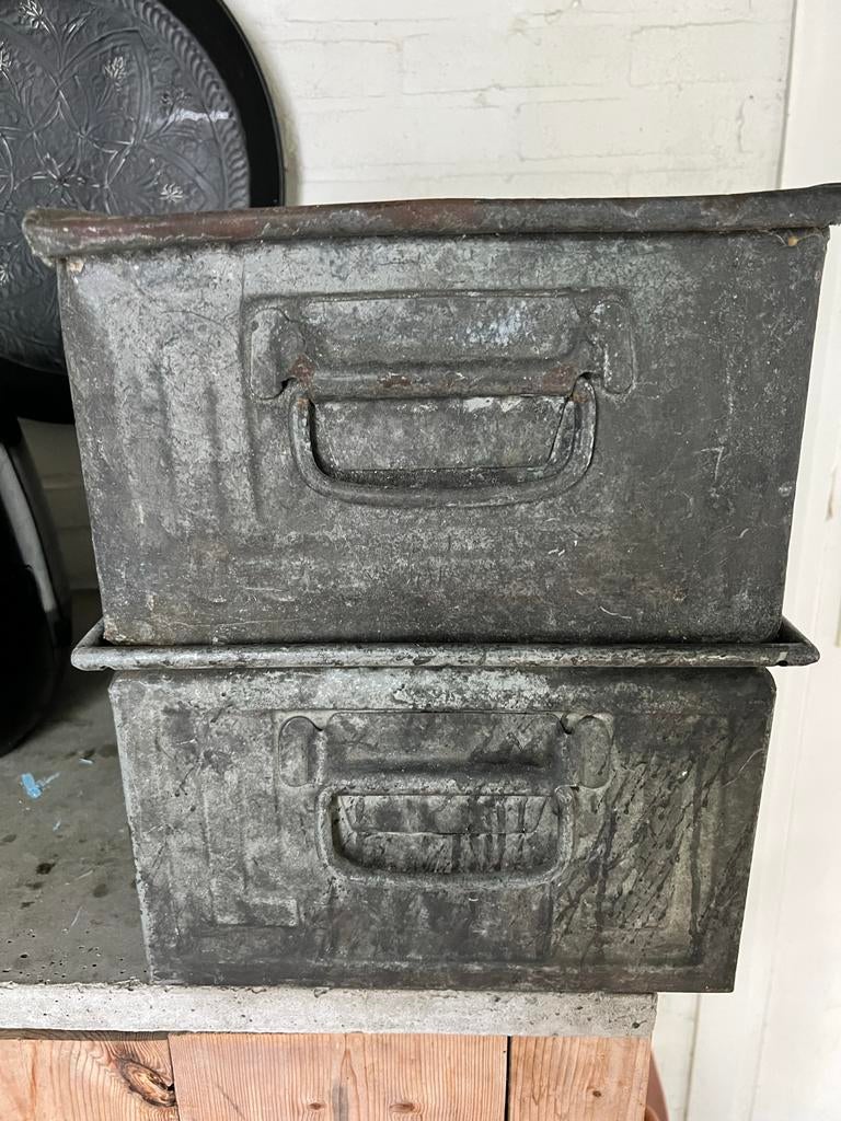 Metalen kisten met handvatten, Ophalen, Gebruikt, 50 tot 100 cm, Metaal