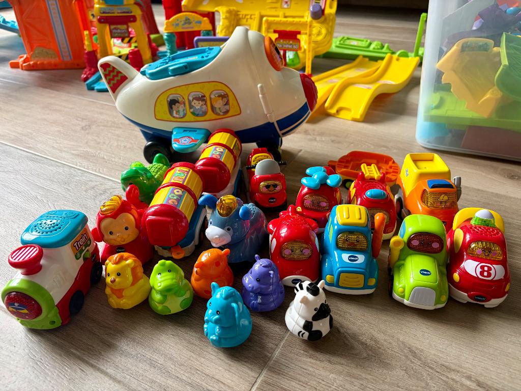 Heel veel Toet toet, zoef zoef, Ophalen, Zo goed als nieuw, 2 tot 4 jaar