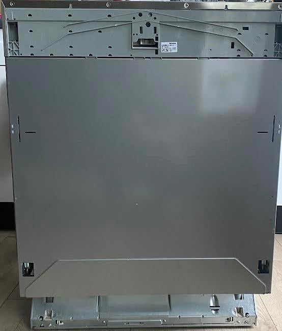 In nieuwstaat Miele volledig geïntegreerde vaatwasser., Ophalen, Minder dan 85 cm, Minder dan 10 liter, Energieklasse A of zuiniger