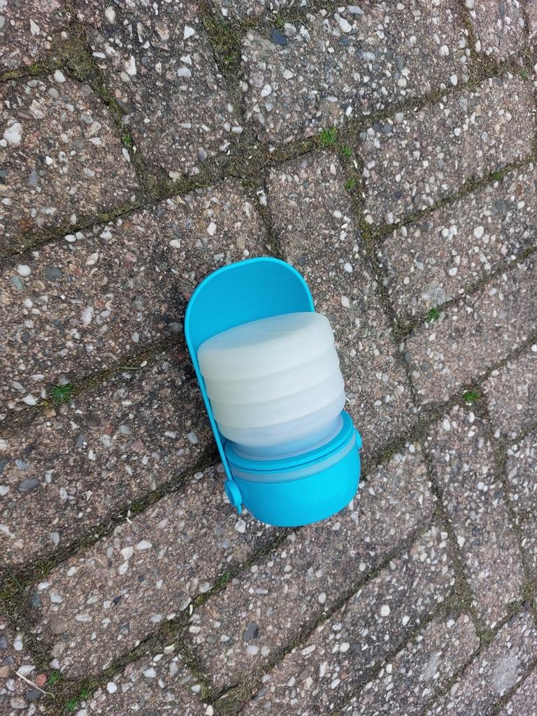 Reisdrinkflesje voor een hond, Dieren en Toebehoren, Ophalen