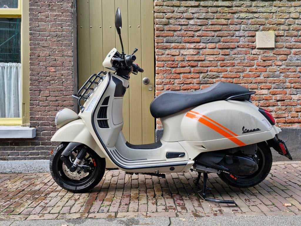 Vespa GTV bouwjaar 2024