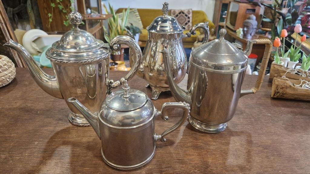 Set van 4 verzilverde koffie- en theepotten, Antiek en Kunst, Antiek | Goud en Zilver, Ophalen of Verzenden, Zilver