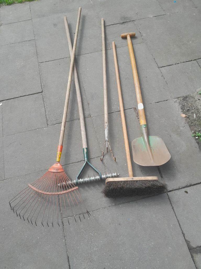 Tuingereedschap, Tuin en Terras, Ophalen, Bezem