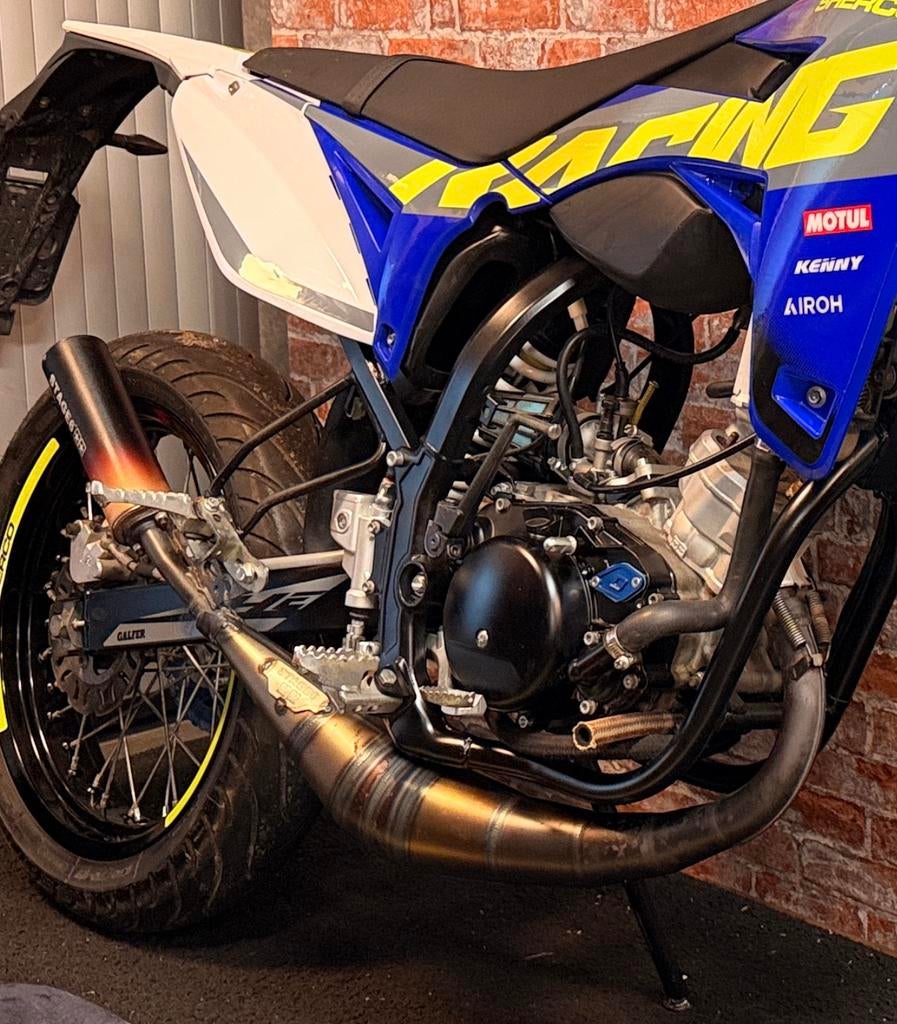 Am6 stage 6 uitlaat onderlangs -ruilen, Fietsen en Brommers, Brommeronderdelen | Algemeen, Ophalen, Zo goed als nieuw, Uitlaat