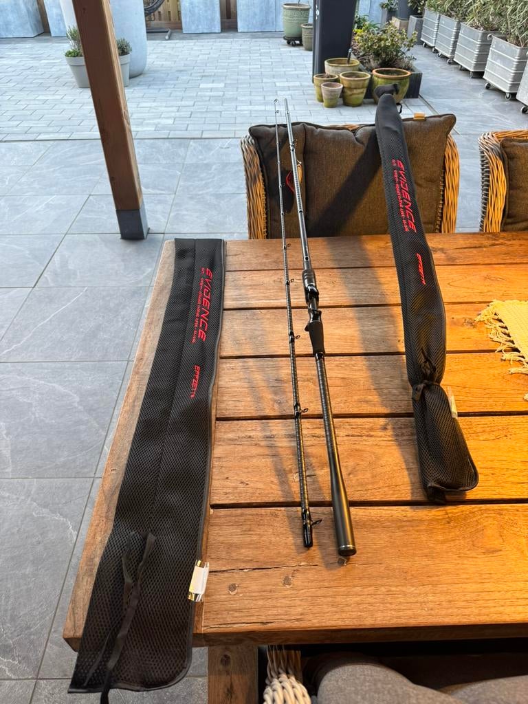nieuwe dam evidence casting hengels 2,55m 80-150 gr  mooi !!, Watersport en Boten, Hengelsport | Roofvissen, Ophalen of Verzenden