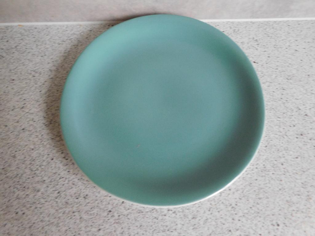 Bord 16x15,5 cm. Turquoise Bristol Founded in England, Antiek en Kunst, Ophalen of Verzenden