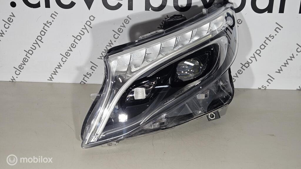 Koplamp origineel led Vito Bestel W447 ('14-'19) A4479064600, Gebruikt, Mercedes-Benz, Ophalen of Verzenden, Mercedes-Benz