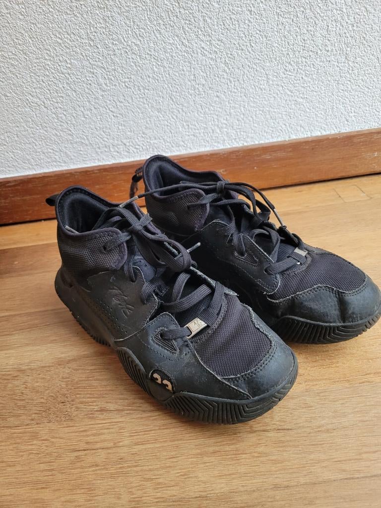 Zwarte Jordans - Maat 38.5, Ophalen of Verzenden, Gedragen, Zwart