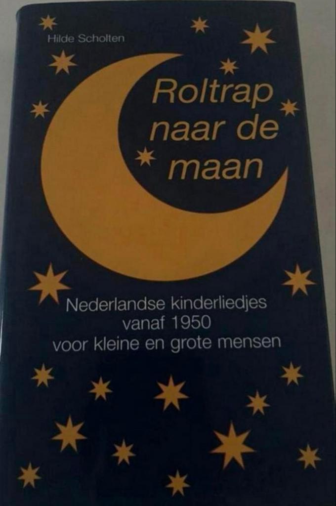 Roltrap naar de maan: Nederlandse kinderliedjes vanaf 1950, Boeken, Ophalen of Verzenden, Nieuw