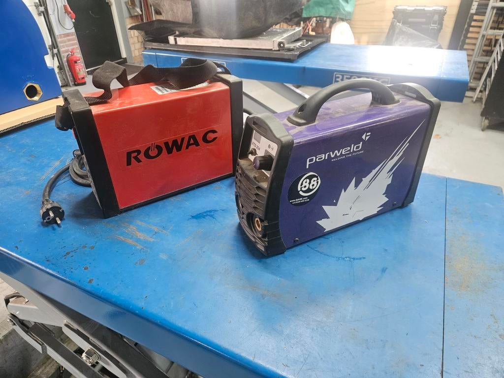 2 compacte lasmachines: Rowac 150VP en Parweld XTS 204, Ophalen of Verzenden, Minder dan 150 ampère, Elektroden