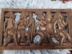 Houten Wandpaneel met  Uitgesneden Figuren, Ophalen of Verzenden