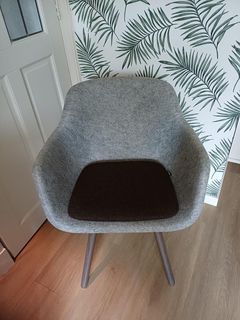 2 Vepa stoelen, Huis en Inrichting, Stoelen, Ophalen, Zo goed als nieuw, Grijs, Twee