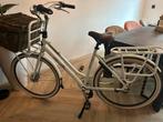Gazelle Miss Grace Damesfiets met mand, Fietsen en Brommers, Fietsen | Dames | Damesfietsen, Gebruikt, Versnellingen, Ophalen of Verzenden