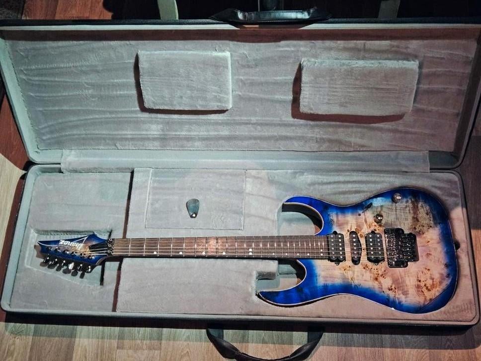Ibanez RG1070PBZ (incl. Softcase), Muziek en Instrumenten, Snaarinstrumenten | Gitaren | Bas, Zo goed als nieuw, Ophalen