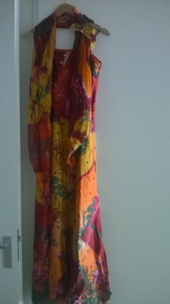 Jurk satijn met bijpassende zijden sjaal mt 38, Maat 38/40 (M), Overige kleuren, Verzenden, Zo goed als nieuw