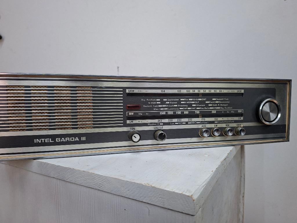 vintage antieke radio intel garda 111, Ophalen of Verzenden, Gebruikt